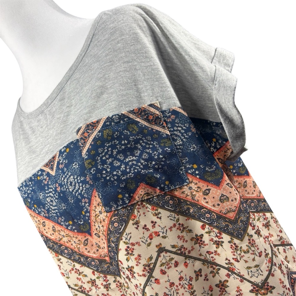 Jolt Womens Juniors Top Large Floral‎ Blue / Grey Summer Casual Tee Gray Shirt